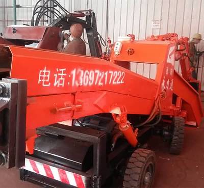 永力通機(jī)械適應(yīng)市場(chǎng)發(fā)展,成立微型扒渣機(jī)部